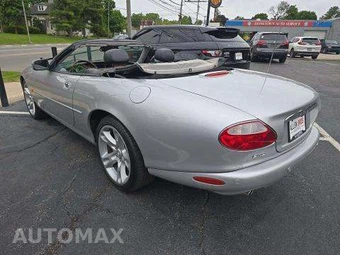 2003 Jaguar XK8 Convertible – miniatura 2
