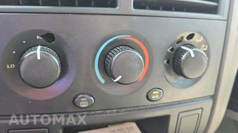 2003 Jeep Grand Cherokee Laredo - miniatura 29