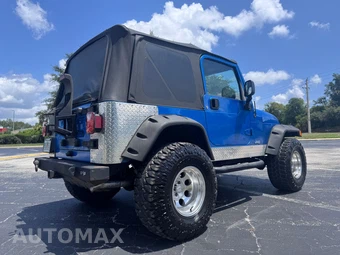 2003 Jeep Wrangler SE - miniatura 2