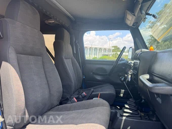 2003 Jeep Wrangler SE - miniatura 9