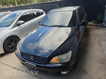 2003 Lexus IS 300 Sedan – miniatura 2