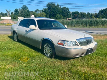 2003 Lincoln Town Car - car from the USA, Manheim Buy-Now listing at AUTOMAX