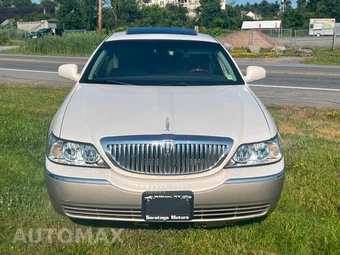 2003 Lincoln Town Car - miniatura 2