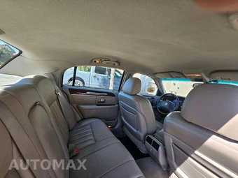 2003 Lincoln Town Car Signature Premium - miniatura 16