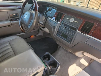 2003 Lincoln Town Car Signature Premium - miniatura 19