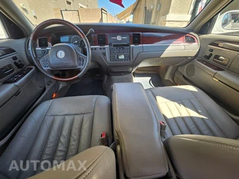 2003 Lincoln Town Car Signature Premium - miniatura 27