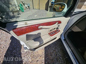 2003 Lincoln Town Car Signature Premium - miniatura 41