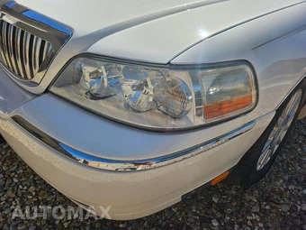 2003 Lincoln Town Car Signature Premium - miniatura 48