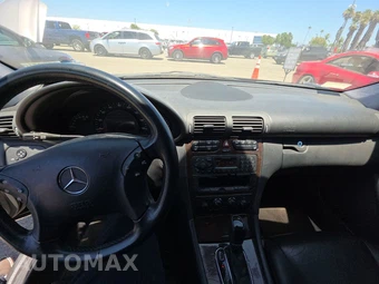 2003 Mercedes-Benz C 240 Sedan – miniatura 11