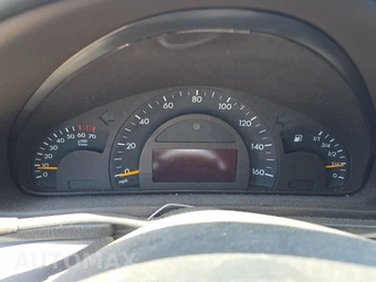 2003 Mercedes-Benz C 240 Sedan – miniatura 12
