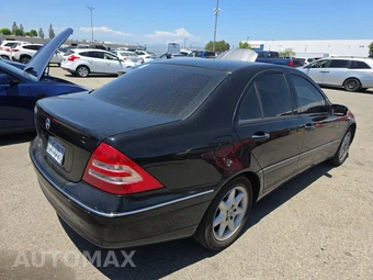 2003 Mercedes-Benz C 240 Sedan – miniatura 4