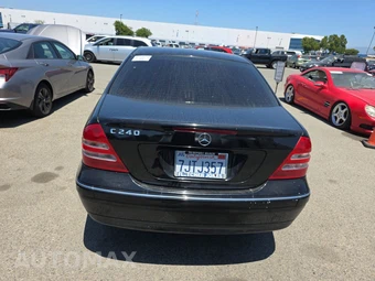 2003 Mercedes-Benz C 240 Sedan – miniatura 5