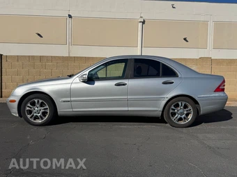 2003 Mercedes-Benz C 240 Sedan – miniatura 3