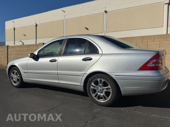 2003 Mercedes-Benz C 240 Sedan – miniatura 4