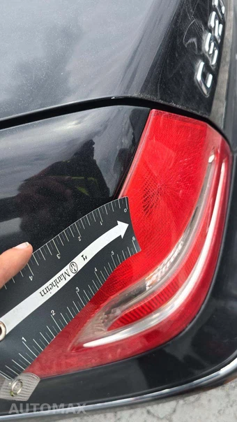 2003 Mercedes-Benz C 320 Sedan - miniatura 24