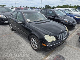 2003 Mercedes-Benz C 320 Sedan - miniatura 3