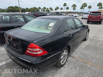 2003 Mercedes-Benz C 320 Sedan - miniatura 4