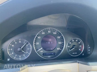 2003 Mercedes-Benz E 320 Sedan – miniatura 15