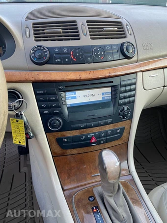 2003 Mercedes-Benz E 320 Sedan – miniatura 16