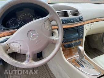 2003 Mercedes-Benz E 320 Sedan – miniatura 22