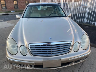 2003 Mercedes-Benz E 320 Sedan – miniatura 3