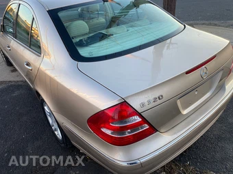 2003 Mercedes-Benz E 320 Sedan – miniatura 7