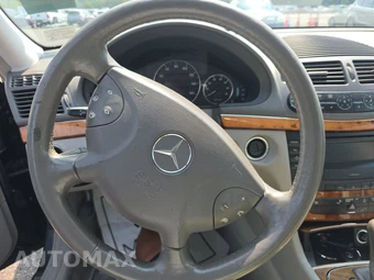 2003 Mercedes-Benz E 320 Sedan – miniatura 10