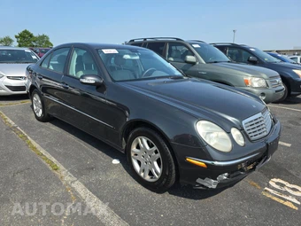2003 Mercedes-Benz E 320 Sedan – miniatura 3