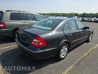 2003 Mercedes-Benz E 320 Sedan – miniatura 4