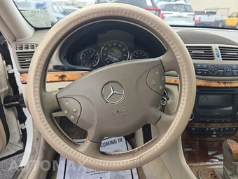 2003 Mercedes-Benz E 320 Sedan – miniatura 10
