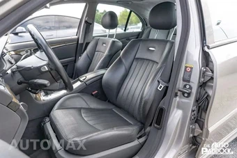 2003 Mercedes-Benz E 55 AMG Sedan - miniatura 15