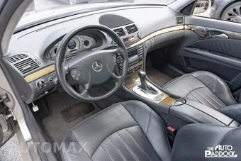 2003 Mercedes-Benz E 55 AMG Sedan - miniatura 16