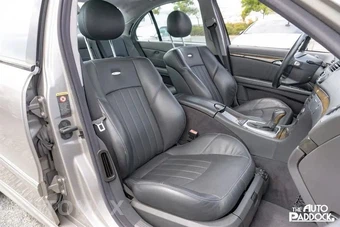 2003 Mercedes-Benz E 55 AMG Sedan - miniatura 18