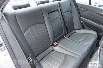 2003 Mercedes-Benz E 55 AMG Sedan - miniatura 20