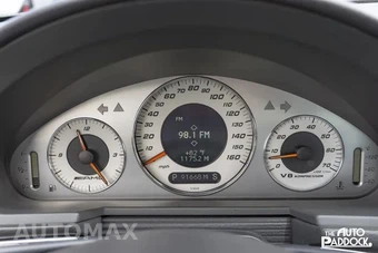 2003 Mercedes-Benz E 55 AMG Sedan - miniatura 23