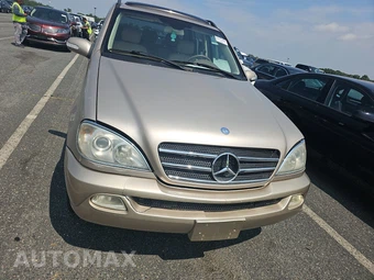 2003 Mercedes-Benz ML 350 - miniatura 2
