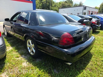 2003 Mercury Marauder - miniatura 2
