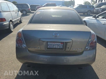 2003 Nissan Altima 3.5 SE – miniatura 5