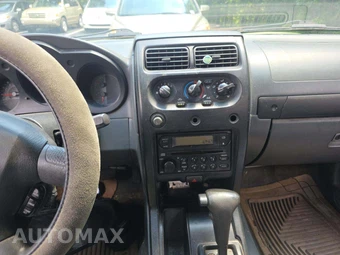 2003 Nissan Xterra XE - miniatura 10