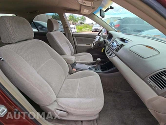 2003 Toyota Camry LE - miniatura 18