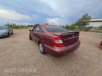 2003 Toyota Camry LE - miniatura 2