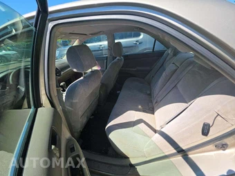 2003 Toyota Camry LE – miniatura 13