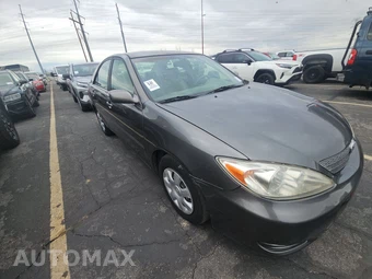 2003 Toyota Camry LE – miniatura 3