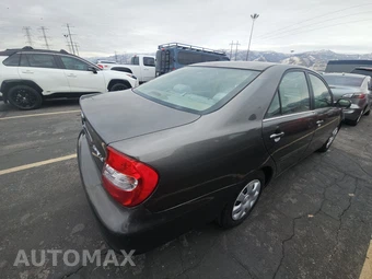 2003 Toyota Camry LE – miniatura 4