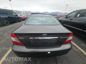 2003 Toyota Camry LE – miniatura 5