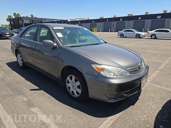 2003 Toyota Camry LE - miniatura 3