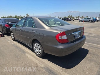 2003 Toyota Camry LE - miniatura 6