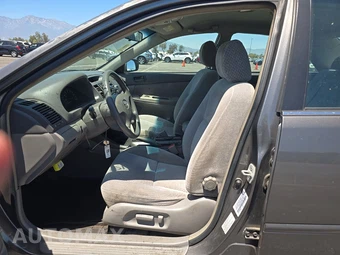 2003 Toyota Camry LE - miniatura 7