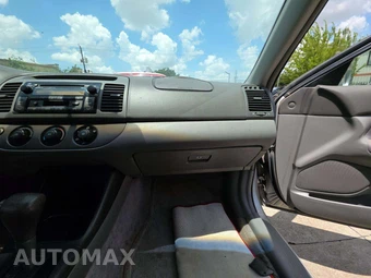 2003 Toyota Camry LE – miniatura 16