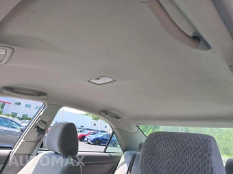 2003 Toyota Camry LE - miniatura 8